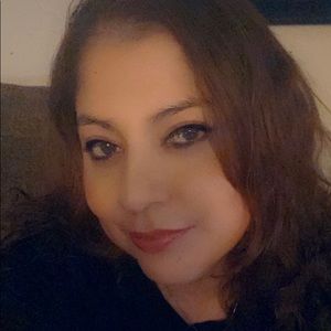 Meet your Posher, Josette